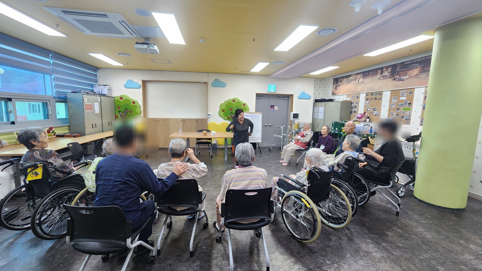 보호자 모자이크